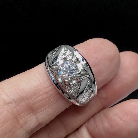 🌺Vintage Lind 14K GE & CZ Ring - Picture 5 of 14